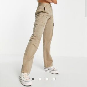 Stradivarius STR straight leg cargo pants in pale tan - size  34 (us 2)